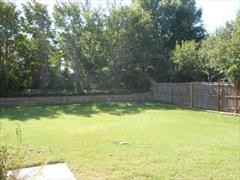 1703 Water Lily Dr - Photo 3 of 12