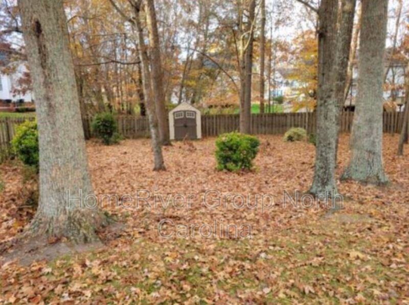 3218 Peninsula Dr - Photo 3 of 18