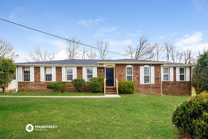 633 Bahia Ln - Photo 3 of 16