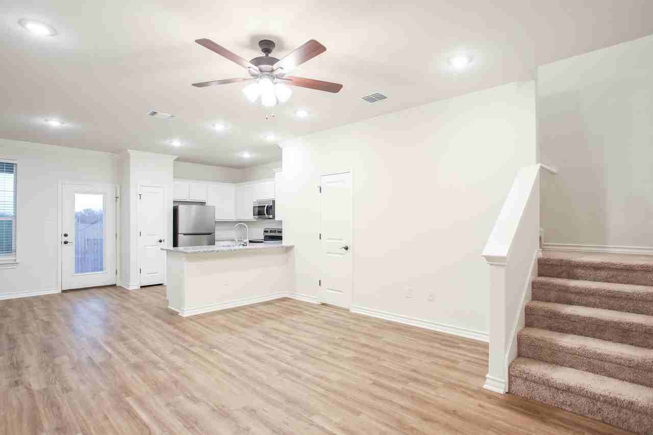 10351 Lynwood Br #102 - Photo 2 of 23