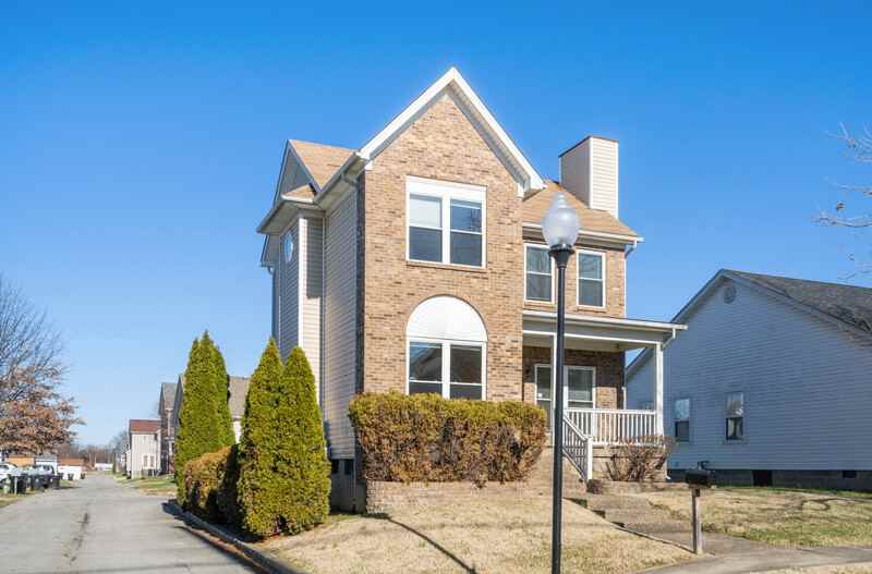 3719 Stratton Ave - Photo 2 of 28