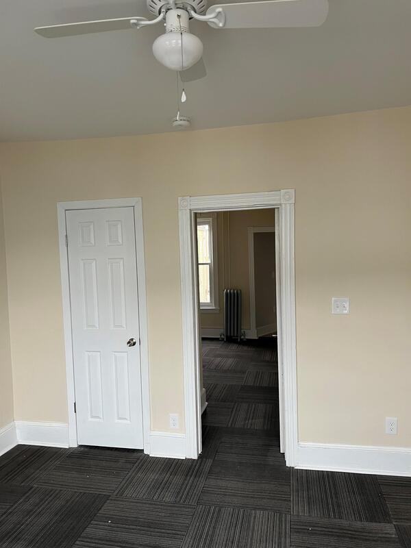 1566 N 10th St - Photo 3 of 12