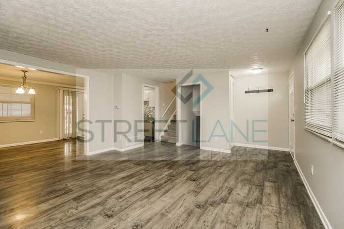 2269 Quartz St - Photo 3 of 15