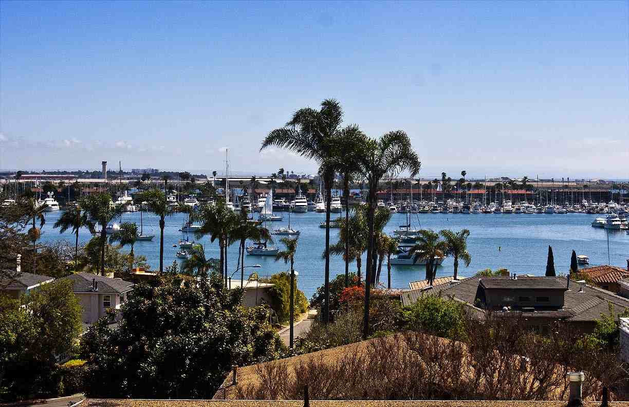 889 Armada Terrace - Photo 3 of 24