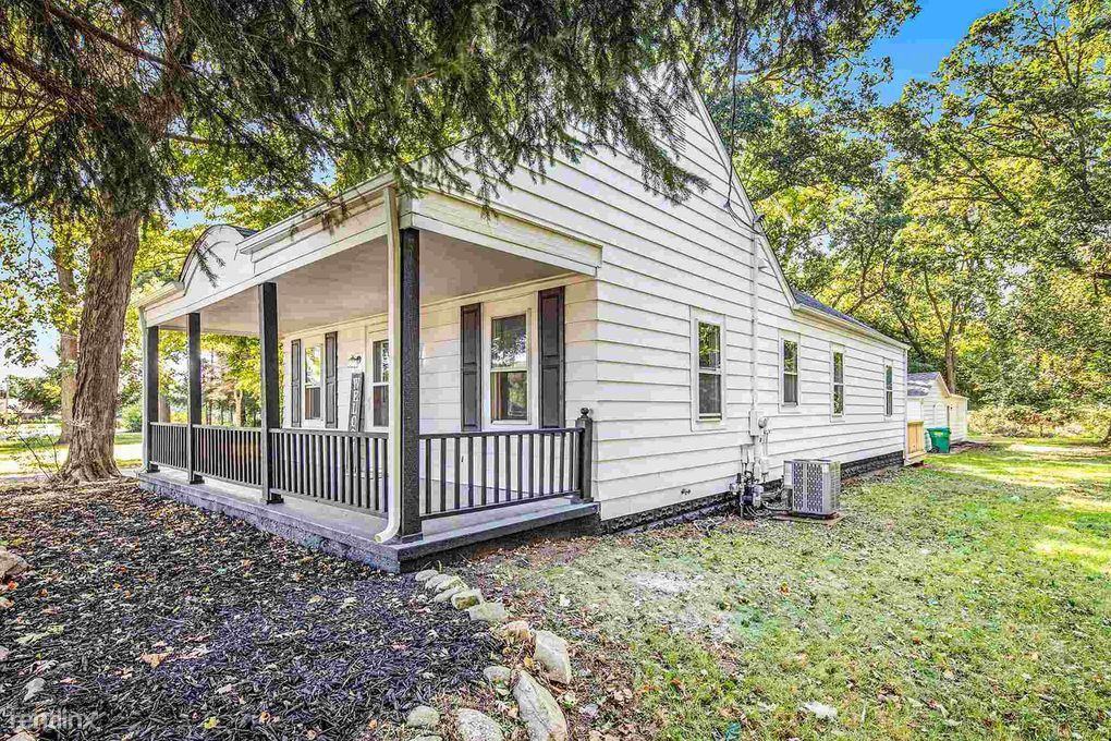 52093 Clover Trl - Photo 3 of 17