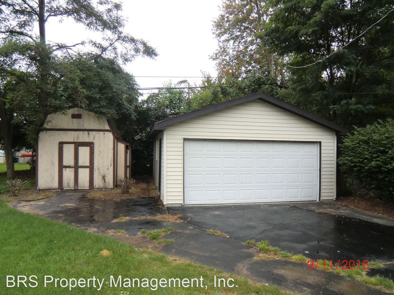 3010 Emmons Ave - Photo 2 of 6