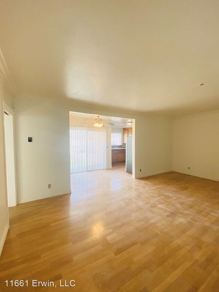 11661 Erwin Street - Photo 3 of 8