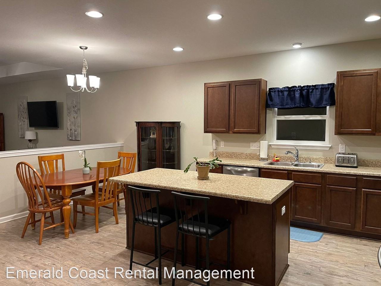 186 Cornelia St - Photo 3 of 21