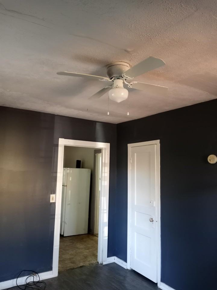 210 Eisenhower St #1 - Photo 7 of 13