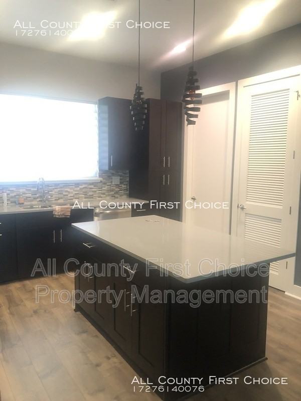 815 Arlington Ave N - Photo 3 of 17