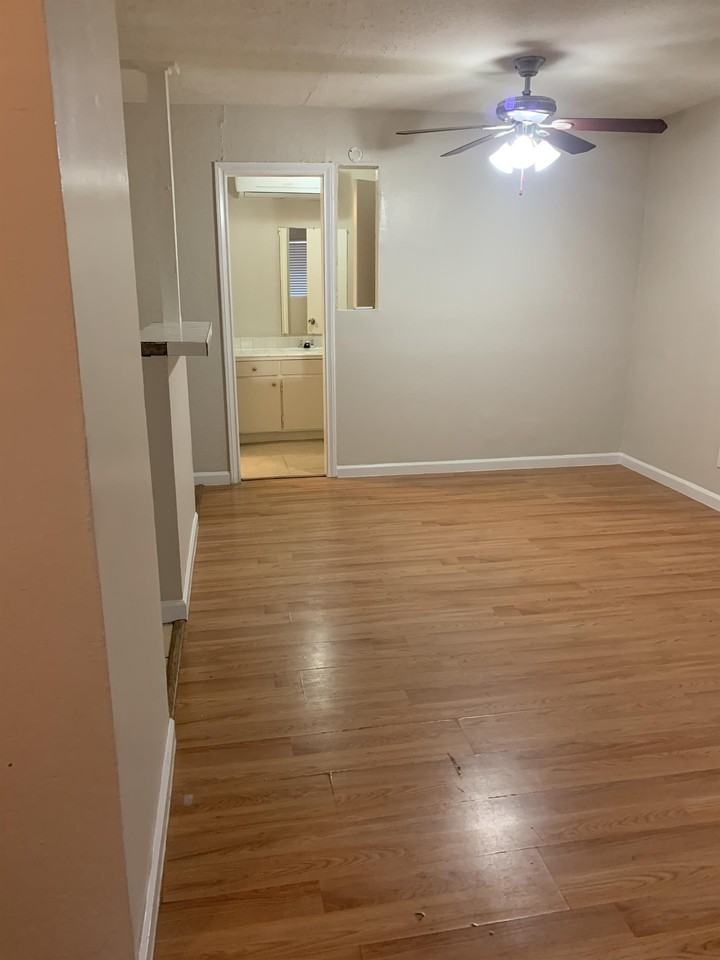 502 W Alabama - 22 #22 - Photo 2 of 15