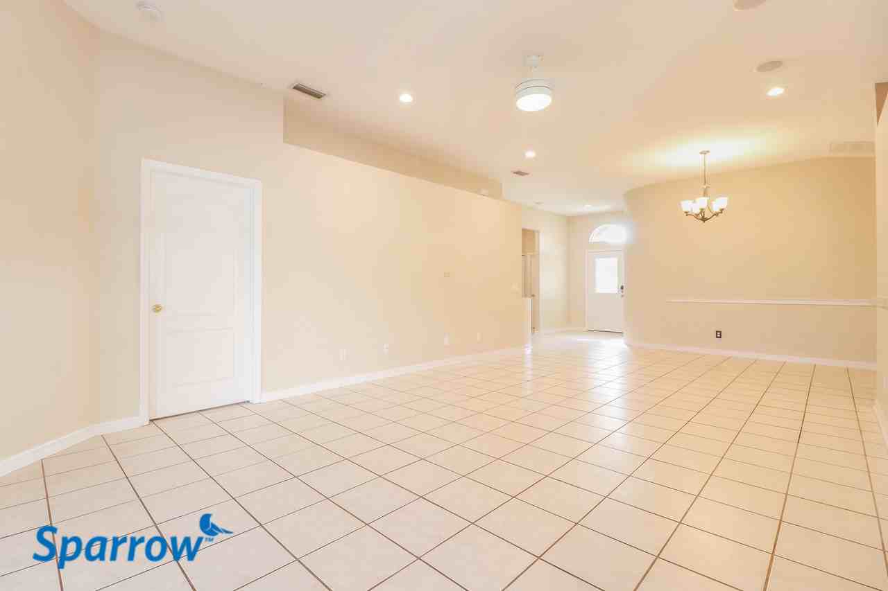 1022 Torreya Way - Photo 2 of 15