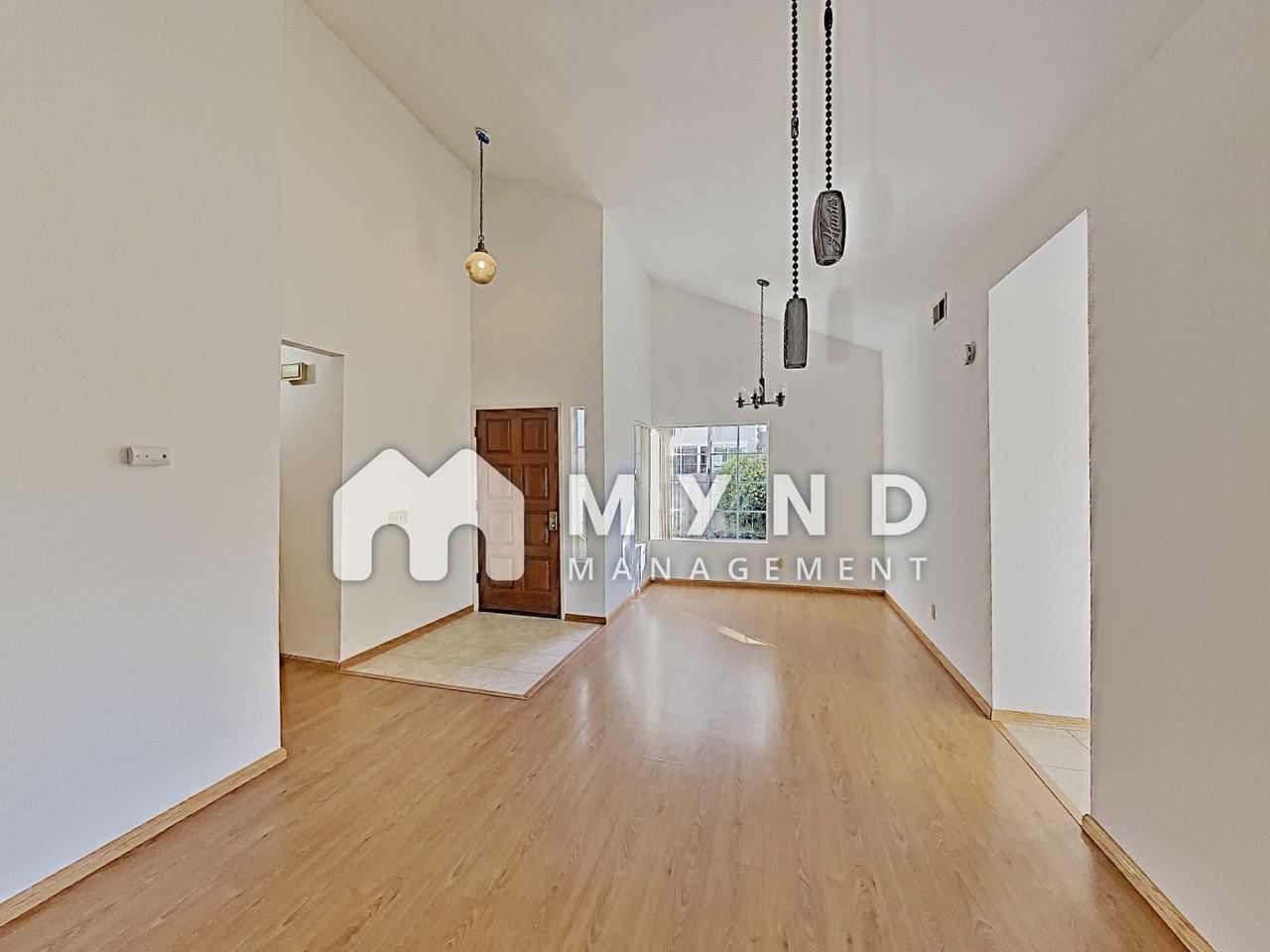 3242 E Fox Run Way - Photo 2 of 29