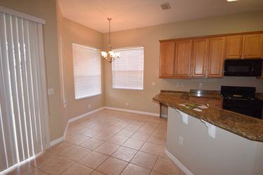 652 Newhall Ln - Photo 3 of 15