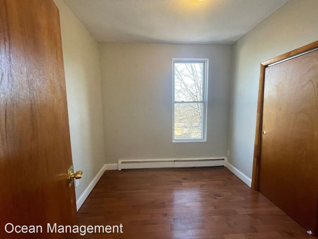 767 Congress Ave - Photo 3 of 12