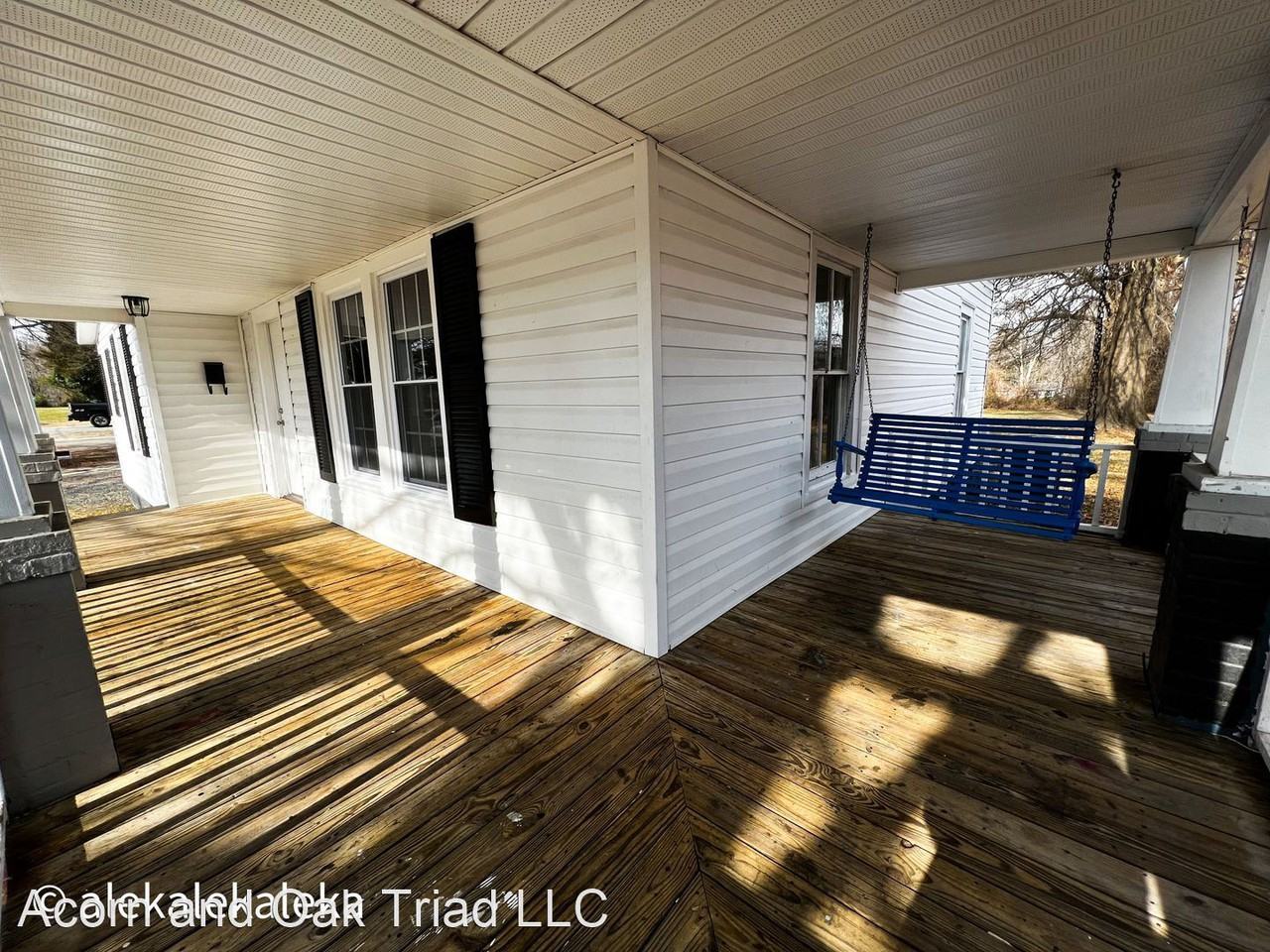 1113 W Webb Ave - Photo 3 of 27