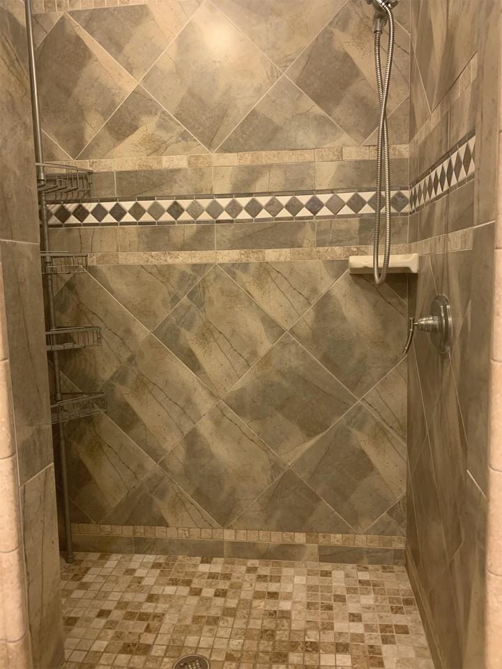 84 Kaneohe Bay Dr #1 - Photo 6 of 10