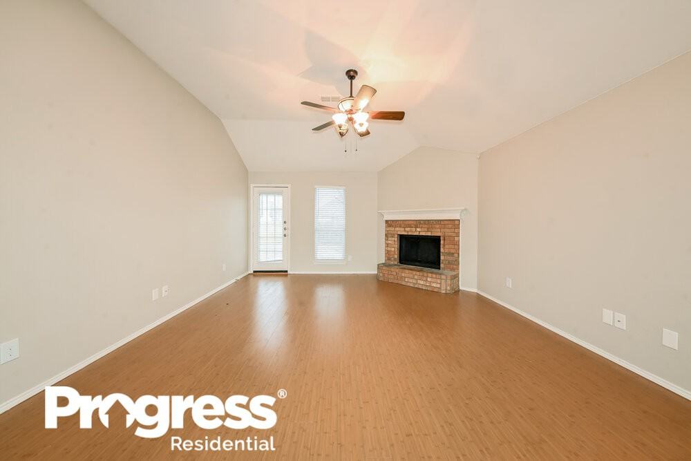 2321 Rushing Springs Dr - Photo 3 of 21