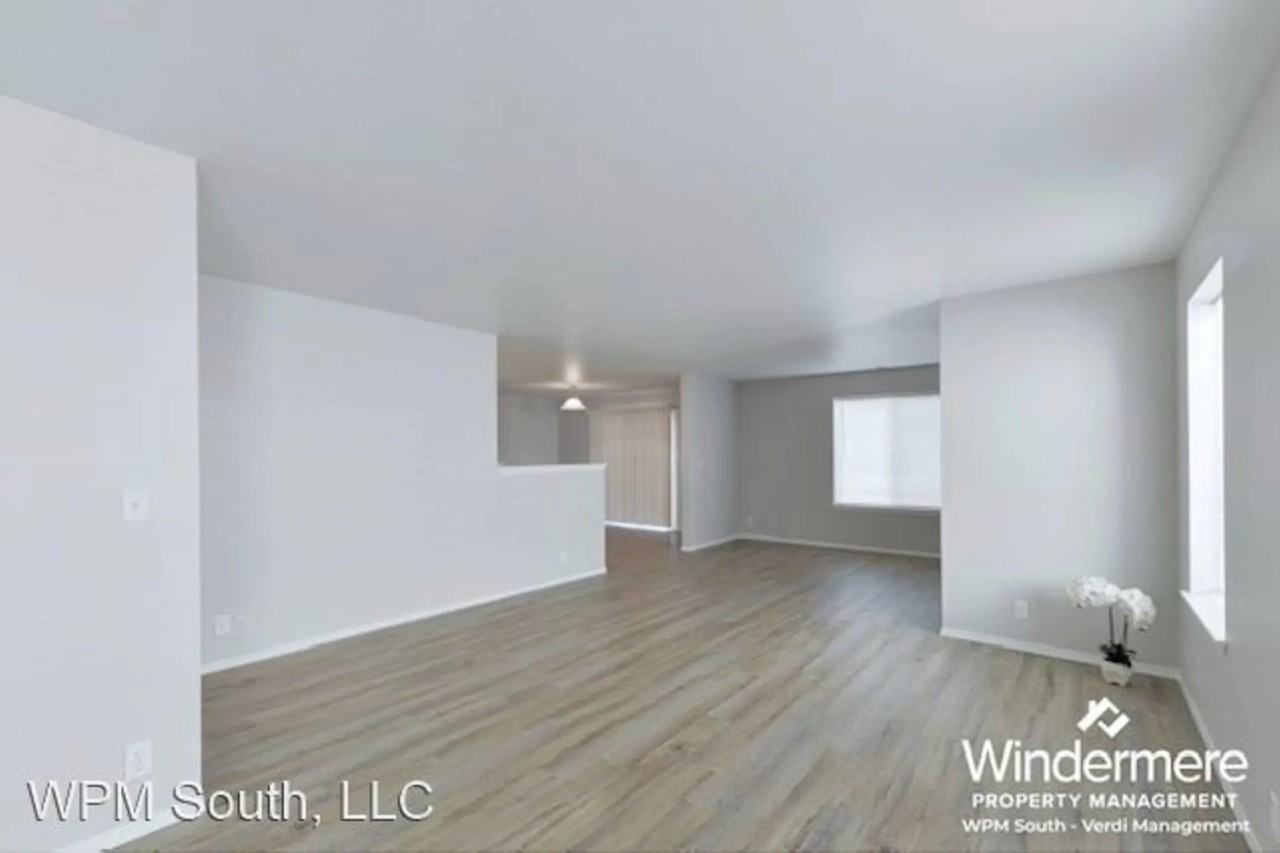 21546 Se 290th Pl - Photo 3 of 10