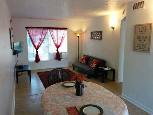 922 E Brownlee St - Photo 3 of 8