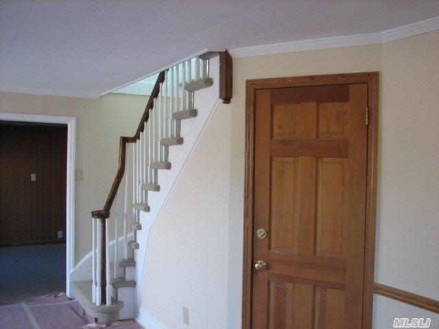 134 Brookfield Ave - Photo 2 of 6