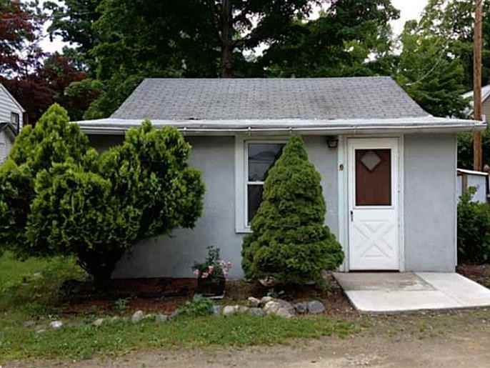 9 Fredericks Rd - Photo 2 of 8