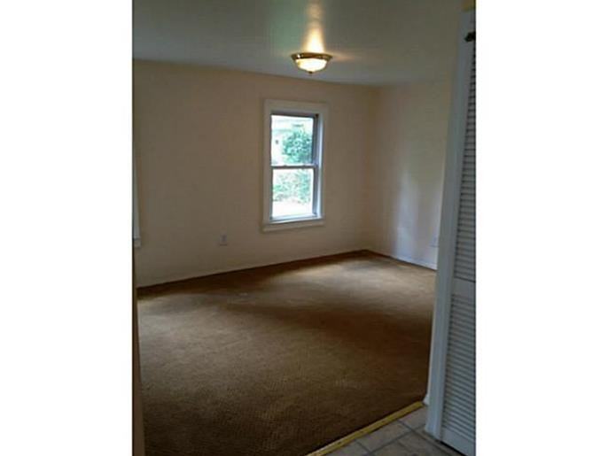 9 Fredericks Rd - Photo 3 of 8