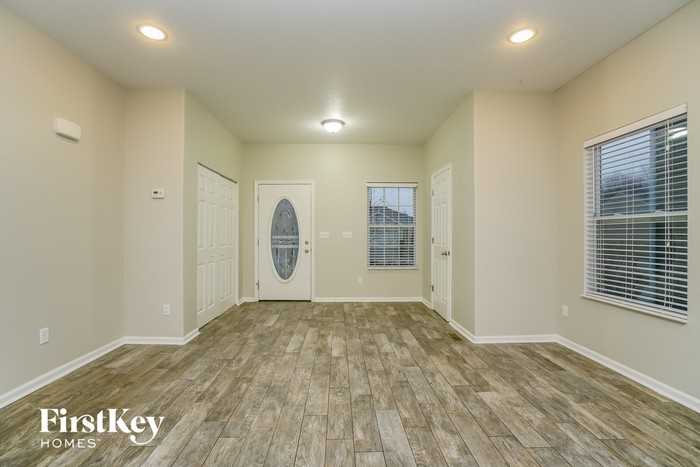 6309 Greenhaven Ave - Photo 2 of 15