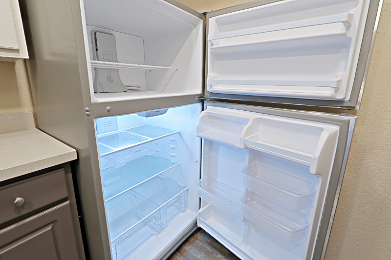 3810 N Maryvale Pkwy #2008 - Photo 7 of 38