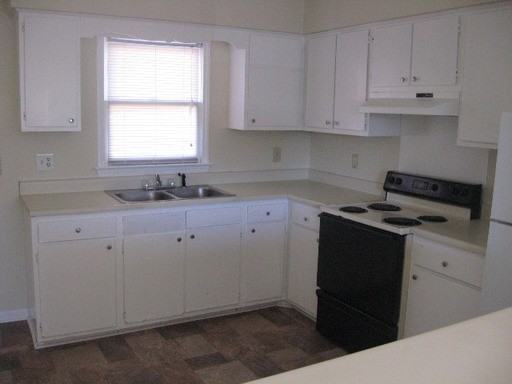 3601 Dakota Dr - Photo 2 of 11