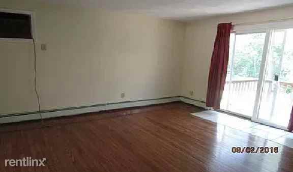 1 Friendship Ln - Photo 3 of 5