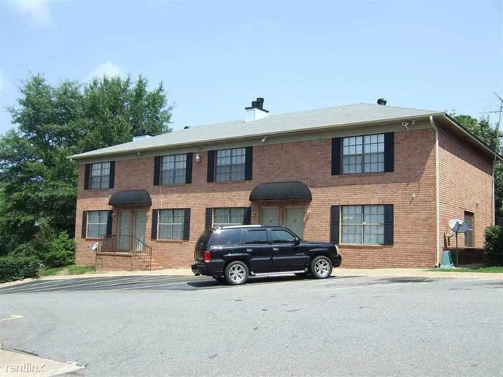 1809 Reservoir Rd - Photo 2 of 7