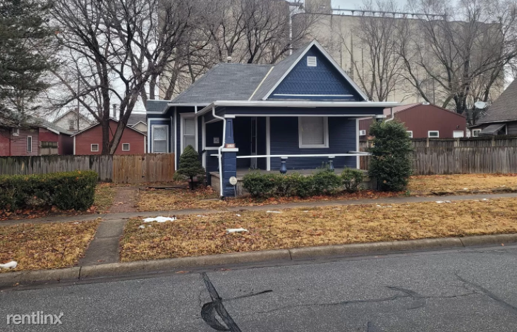 321 Elm St - Photo 2 of 9