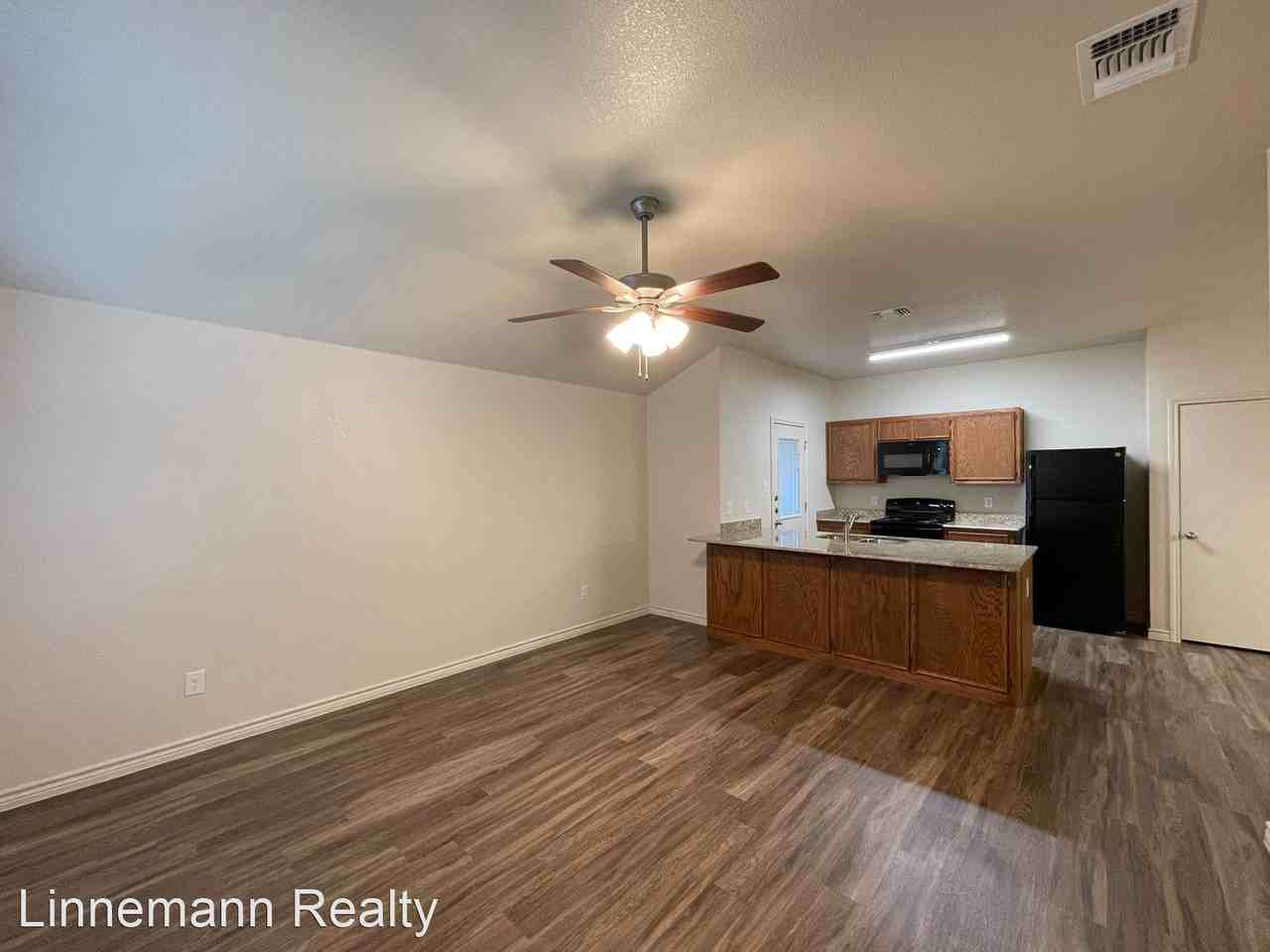 3110 Stonewall Drive - Photo 3 of 22