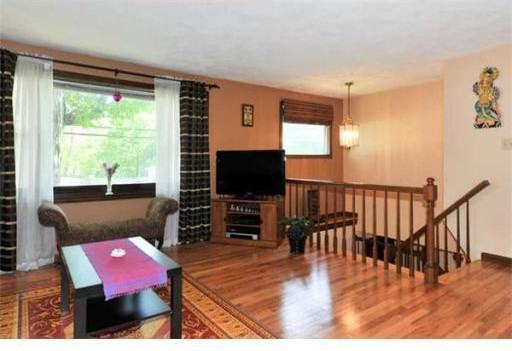 9 Mountain Rd - Photo 2 of 17