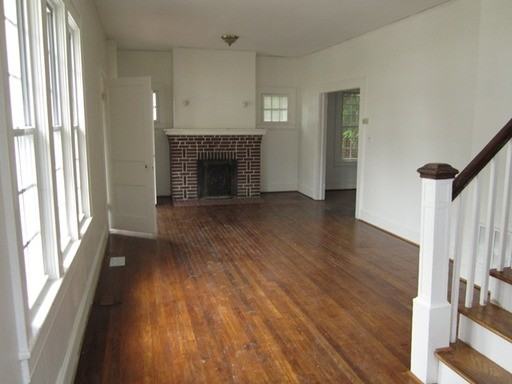 2731 Patterson Ave - Photo 2 of 10