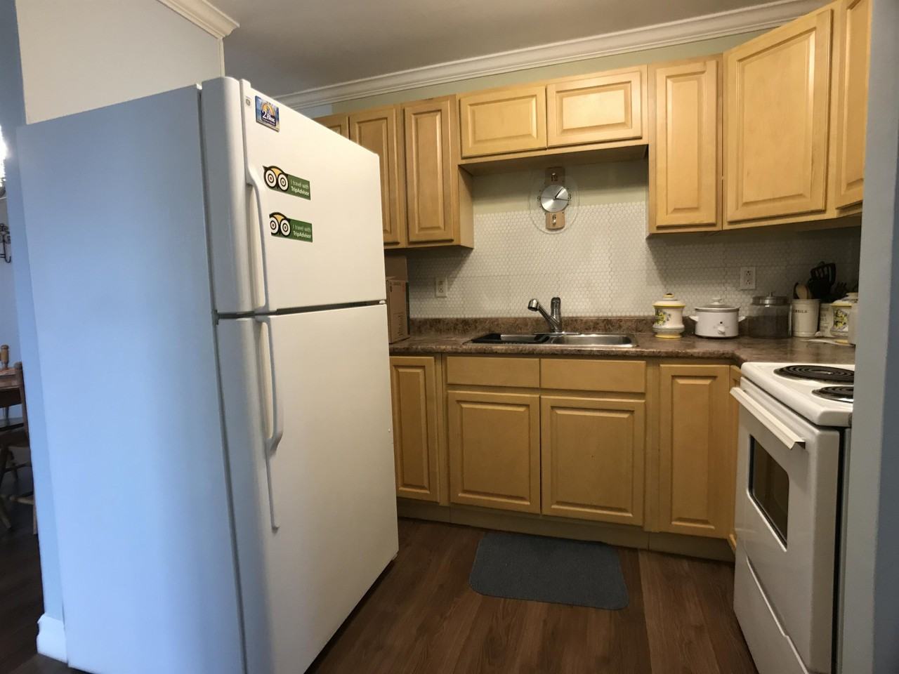 91 Larkhall St #1 - Photo 3 of 7