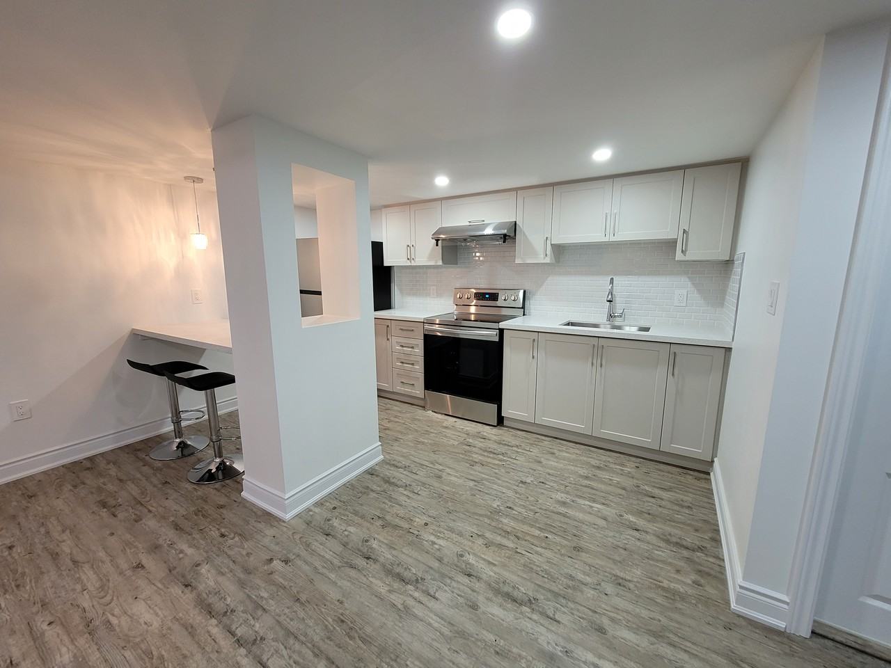 3249 Paul Henderson Drive - Photo 5 of 16