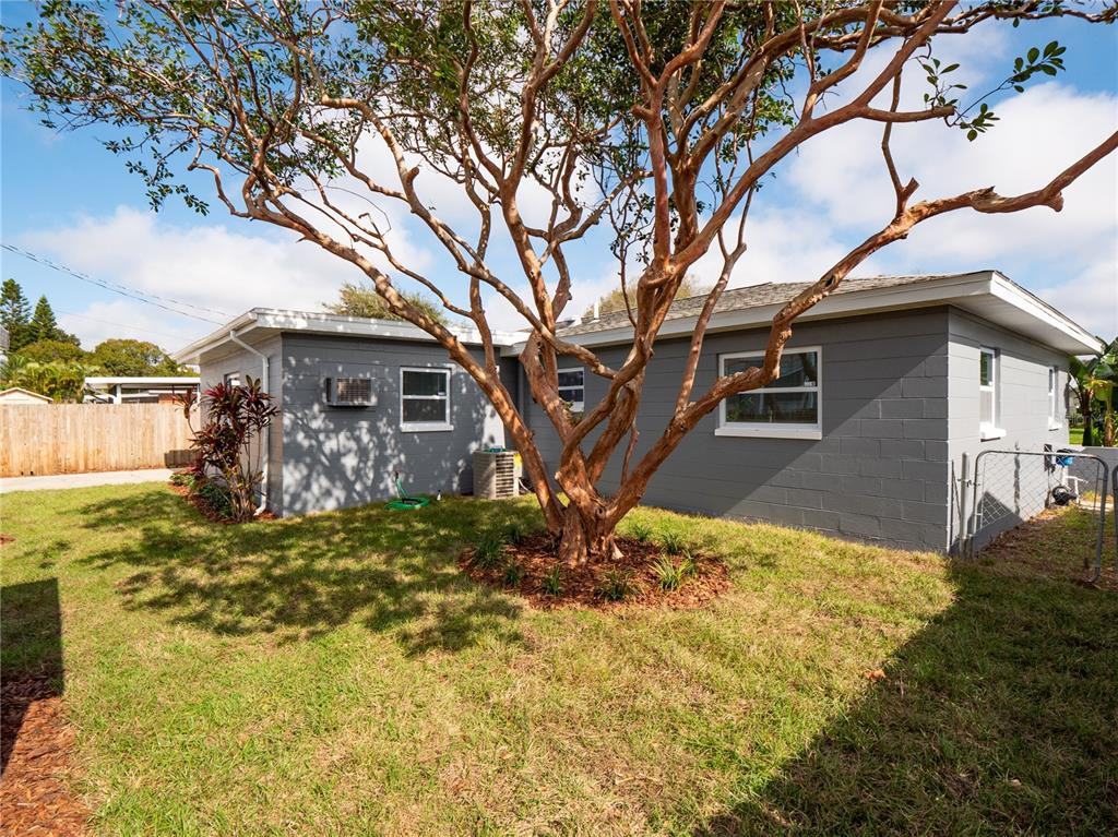 5350 59th Way North - Photo 2 of 17