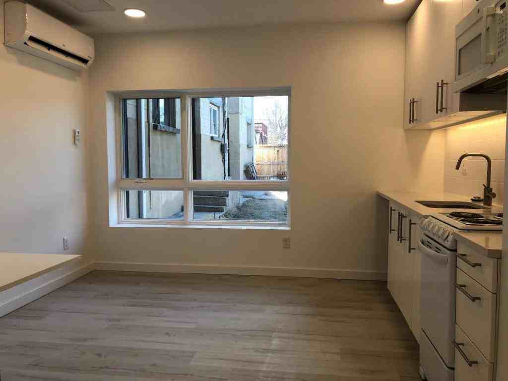 2959 N Franklin St - Photo 5 of 6