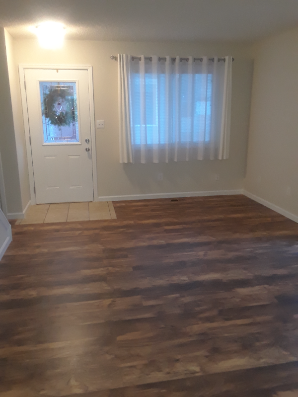 1852 Zebulon Dr - Photo 4 of 20