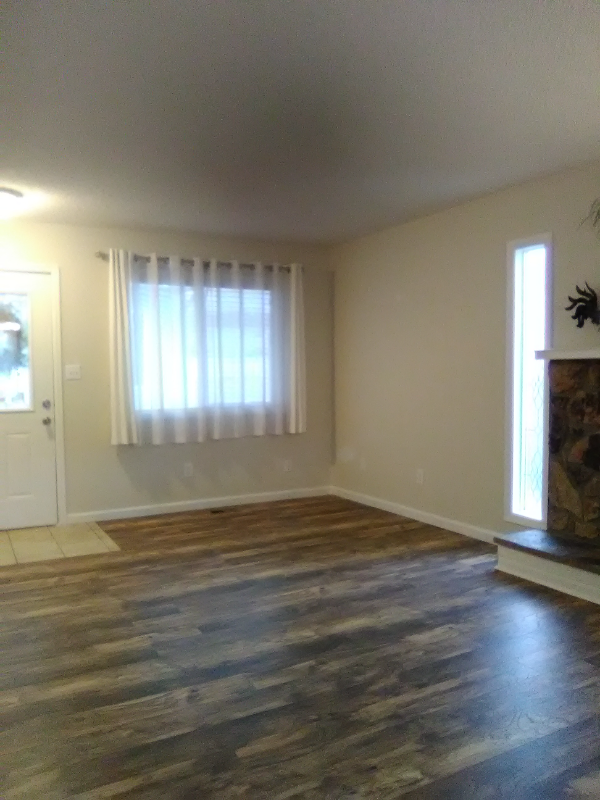 1852 Zebulon Dr - Photo 5 of 20