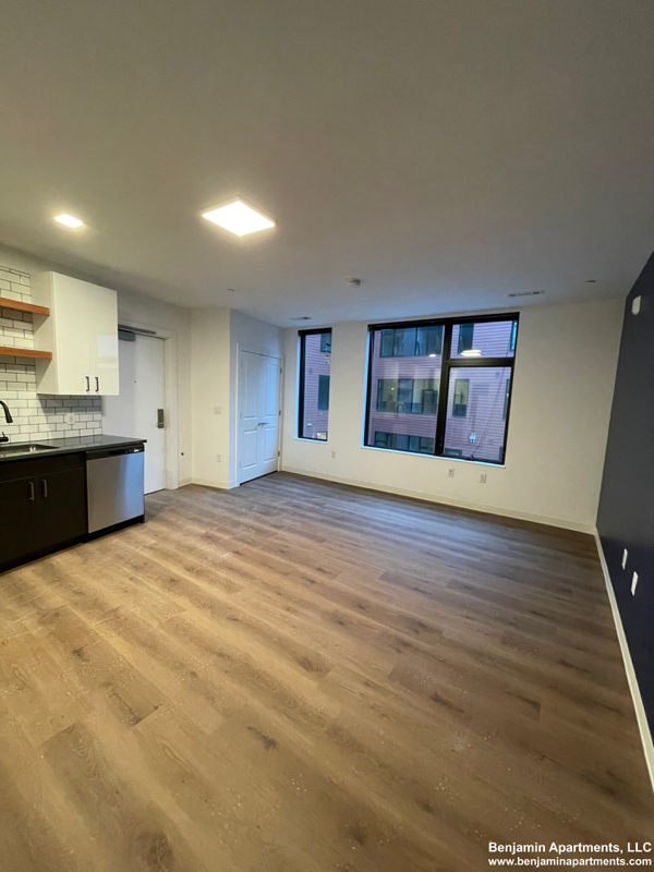 89 Brighton Ave #315