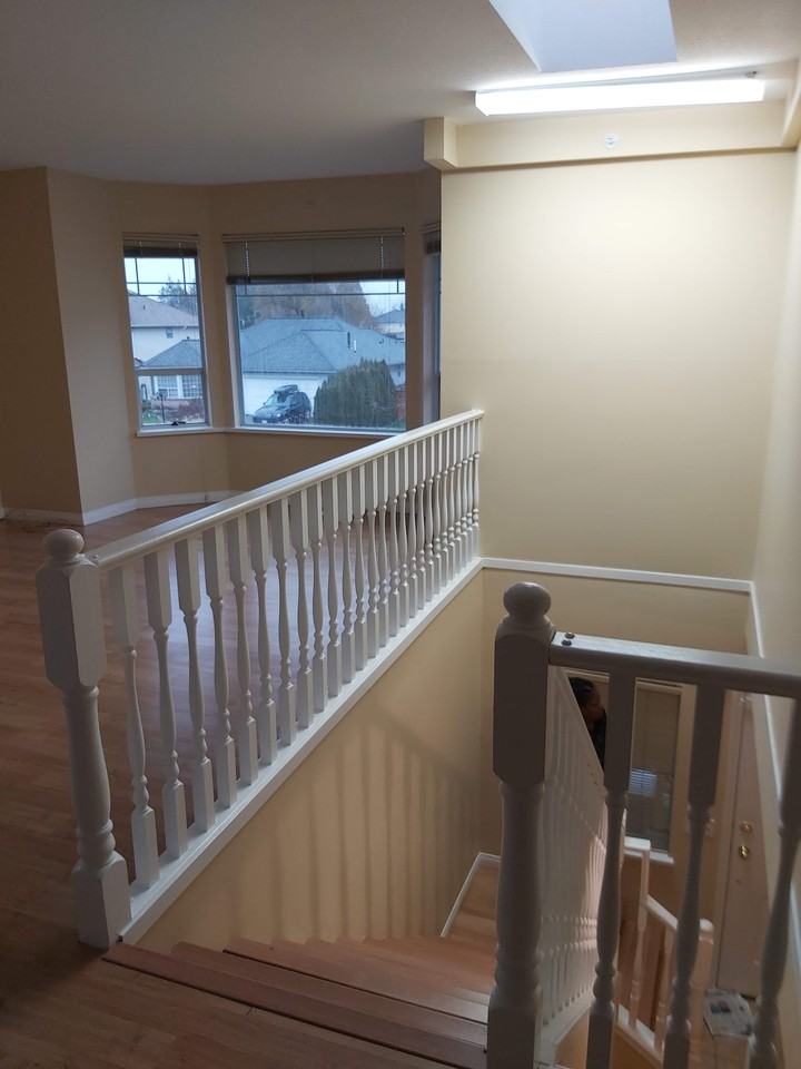 9414 161 Street - Photo 4 of 9