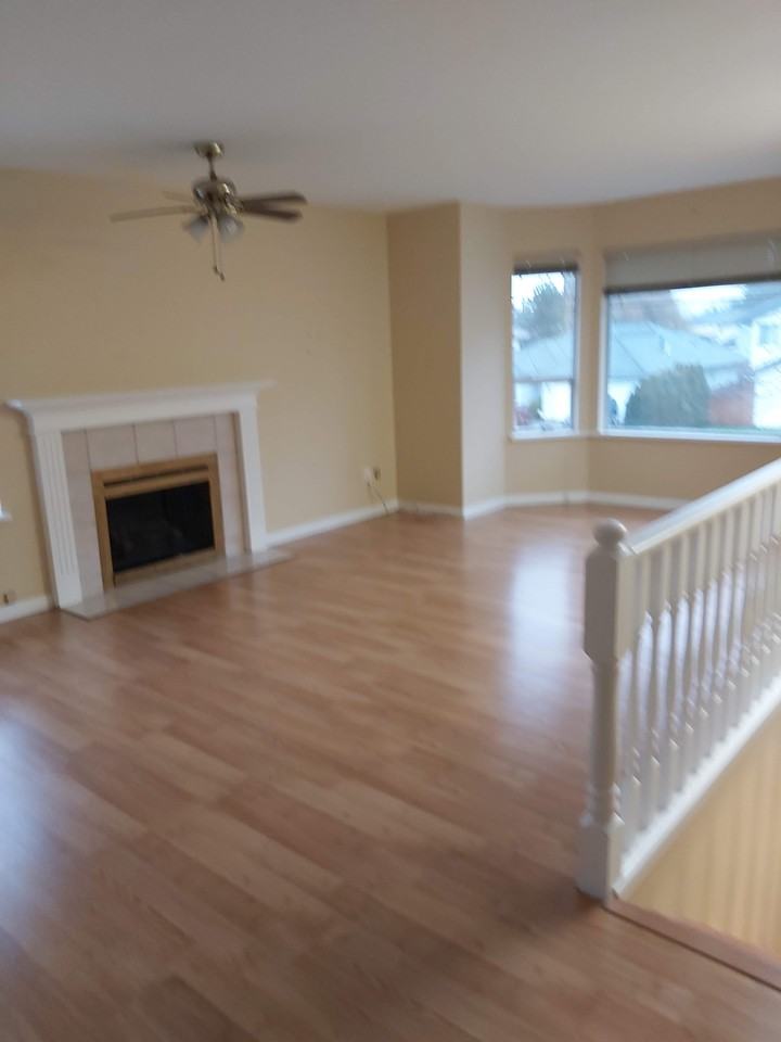 9414 161 Street - Photo 3 of 9