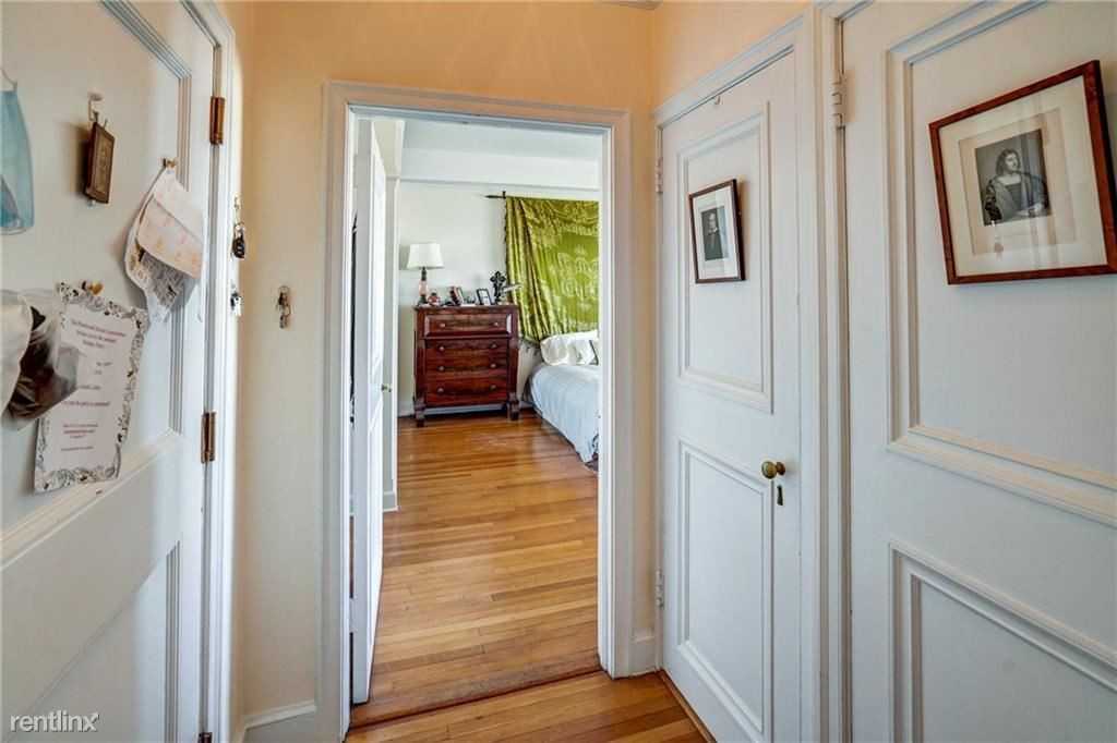 612 W Franklin St #U4E - Photo 3 of 32