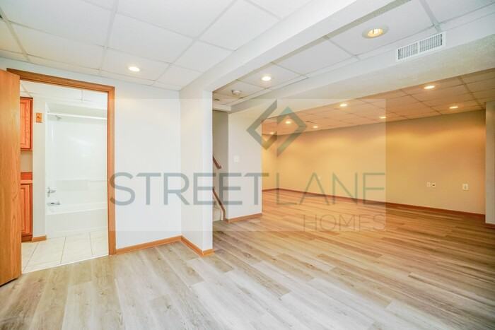 3322 Scioto Farms Dr - Photo 2 of 15