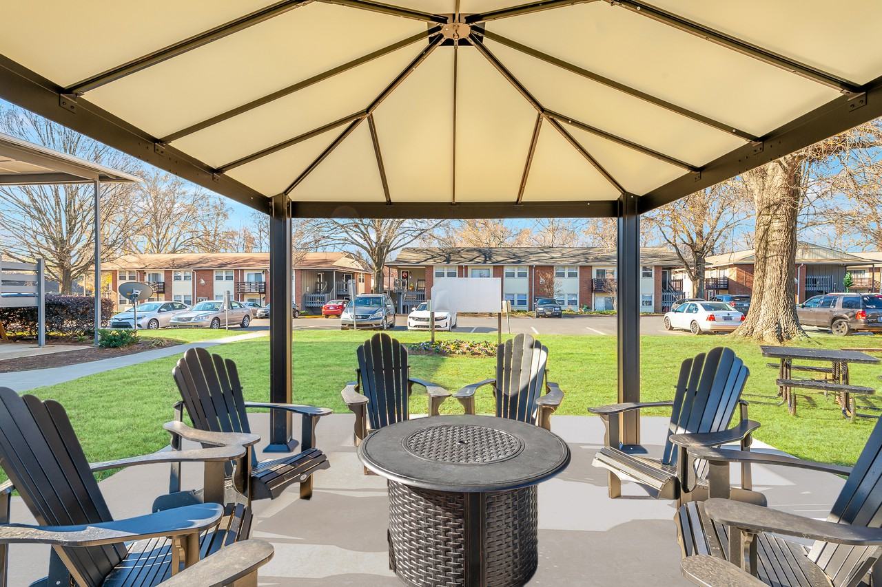 Edge @ NoDa Apartments - Photo 6 of 41