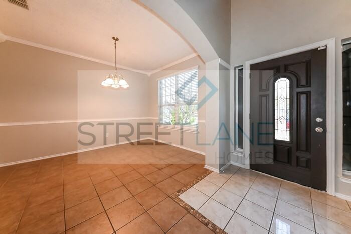 4906 Autumn Hl - Photo 2 of 15