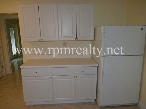 306 South St - Photo 3 of 6